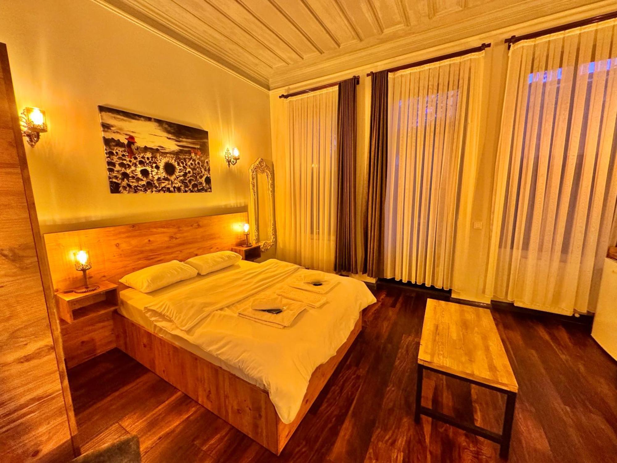 Otel Kadikoey อิสตันบูล ภายนอก รูปภาพ
